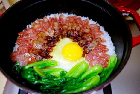 摩登7美味一人食：广式腊味煲仔饭，简单又美味